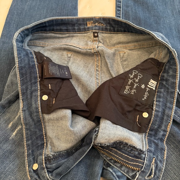 Kut from the Kloth ~ Mid Rise Boyfriend ~ Catherine - Picture 2 of 4